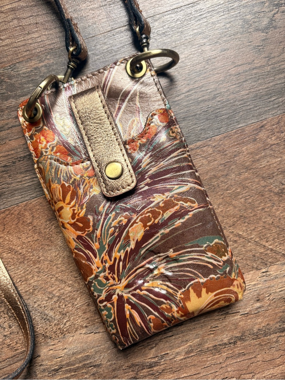 Patricia Nash NEW Floral Leather Crossbody Phone Bag in Brown & Copper Tones - Picture 2 of 6